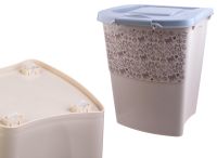 Миниатюра: Контейнер для корма пласт. 36л (400*385*475мм), с колесиками, крышка с уплотнителем Dogs серый