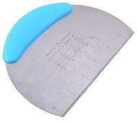 Миниатюра: Шпатель-скребок кондитерский нерж. 12*16см, с мерной шкалой