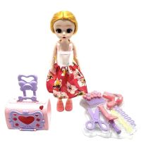 Миниатюра: Кукла (шарнирная) + сумочка + аксессуары 32*22см пакет 2028-28