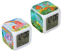 Миниатюра: Часы-будильник, 9х9х9см, календарь, термометр, подсветка LED, пластик, 2 дизайна